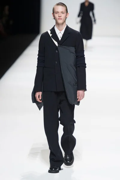Look 34